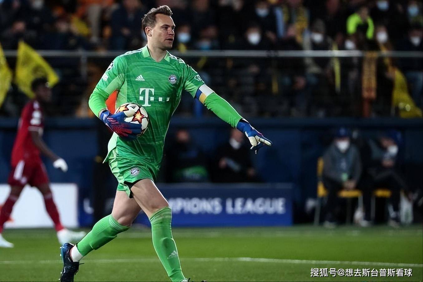 纽约尼克斯训练开放日；今晚更衣室发声引欢呼；意甲在即；轮换策略成焦点