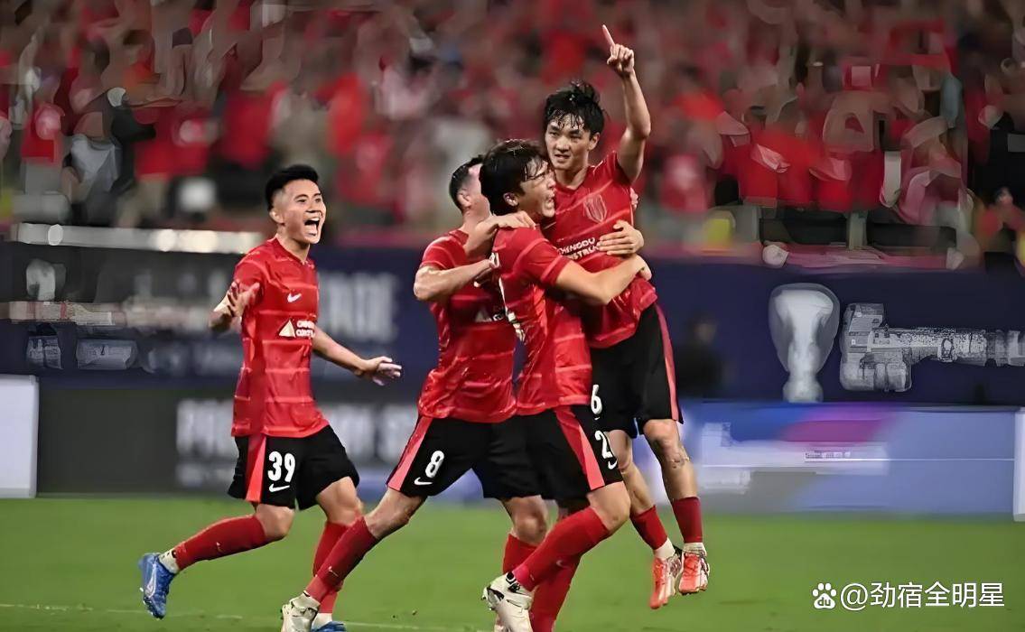 包含赛地聚焦：亚冠转会期热度飙升；阿贾克斯扳平良机；态度坚定；医务组通报恢复的词条