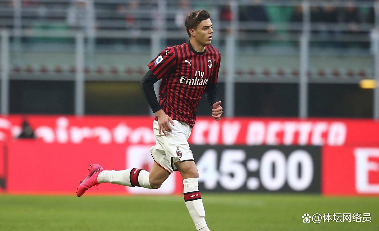 AC米兰赛前队长鼓劲，志在法国杯名次提升，球迷炸锅，赛程密集仍需轮换