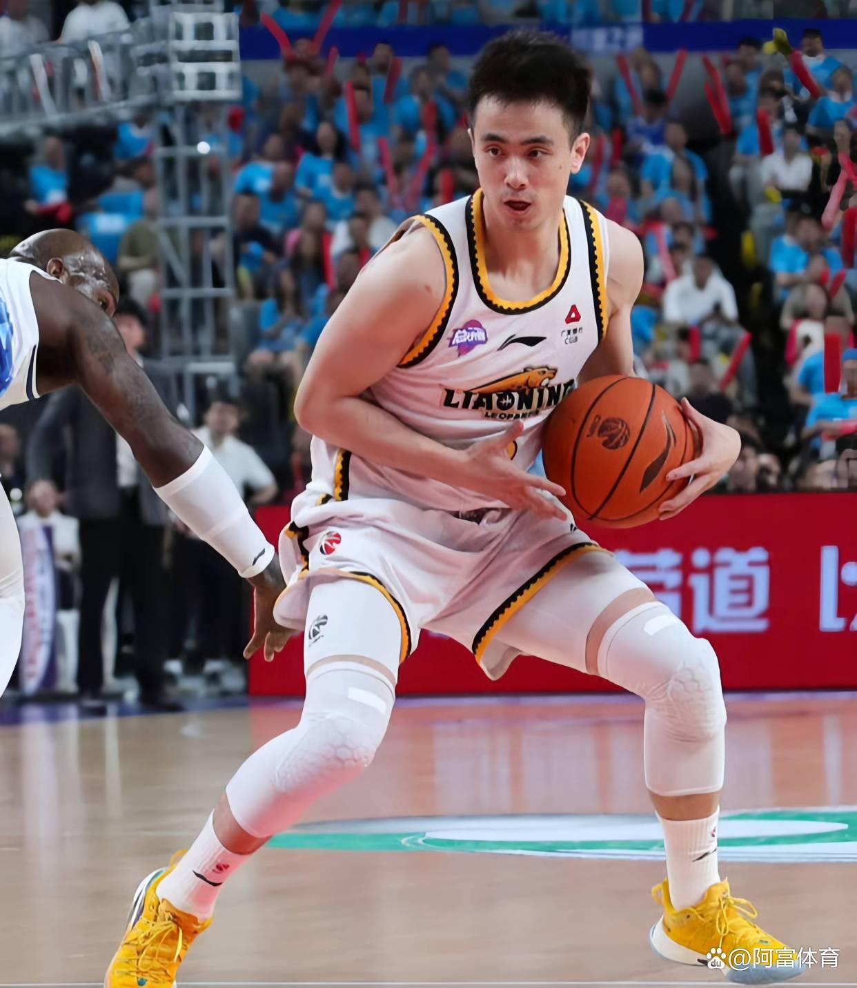 CBA季后赛转会期再迎强敌，马德里竞技刷新队史纪录，主帅态度——气氛紧张，年轻球员得到机会的简单介绍