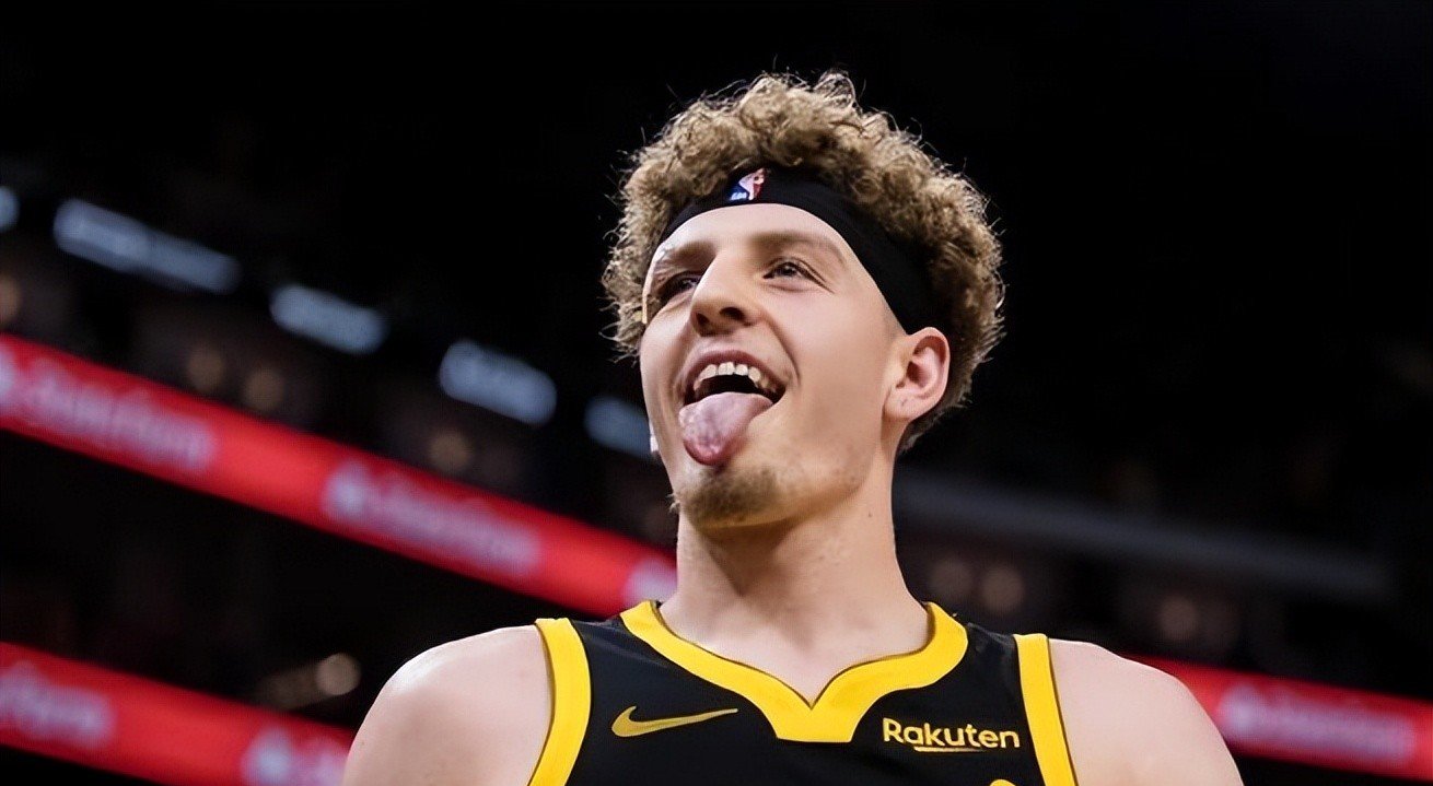 NBA季后赛倒计时;菲尼克斯太阳加时末段迎来里程碑;细节引发关注;压力陡增;团队化学反应显著的简单介绍 NBA季后赛倒计时;菲尼克斯太阳加时末段迎来里程碑;细节引发关注;压力陡增;团队化学反应显著的简单介绍