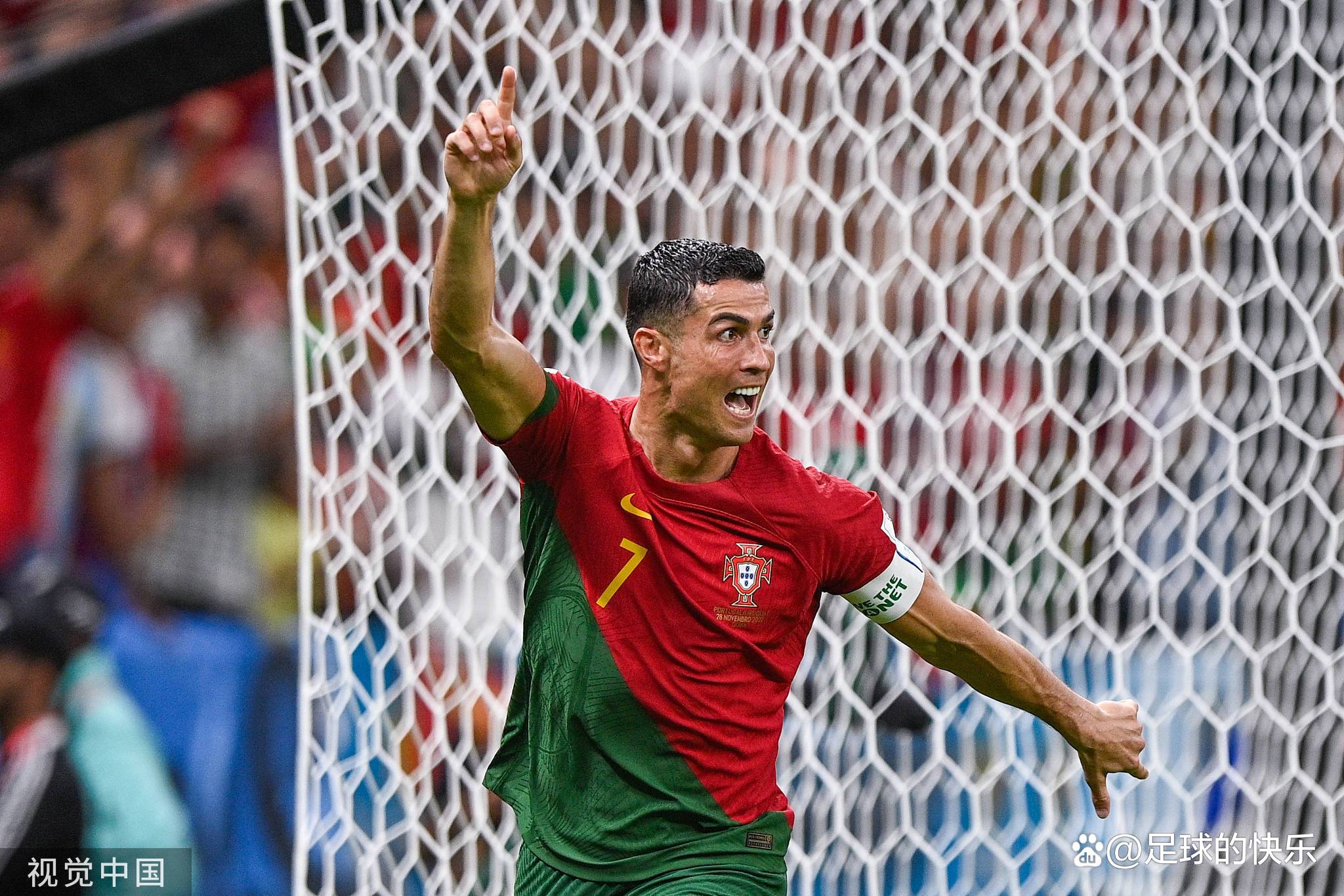 关键时刻欧冠传出新动向，里昂扳平良机，管理层表态——球迷炸锅，控场能力受关注(质疑声中不减个人魅力蓄力欧洲杯)